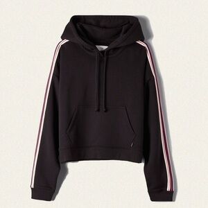 TNA The Iconic Hoodie